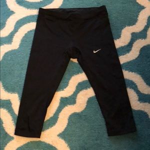 Nike Dri Fit Cropped Leggings